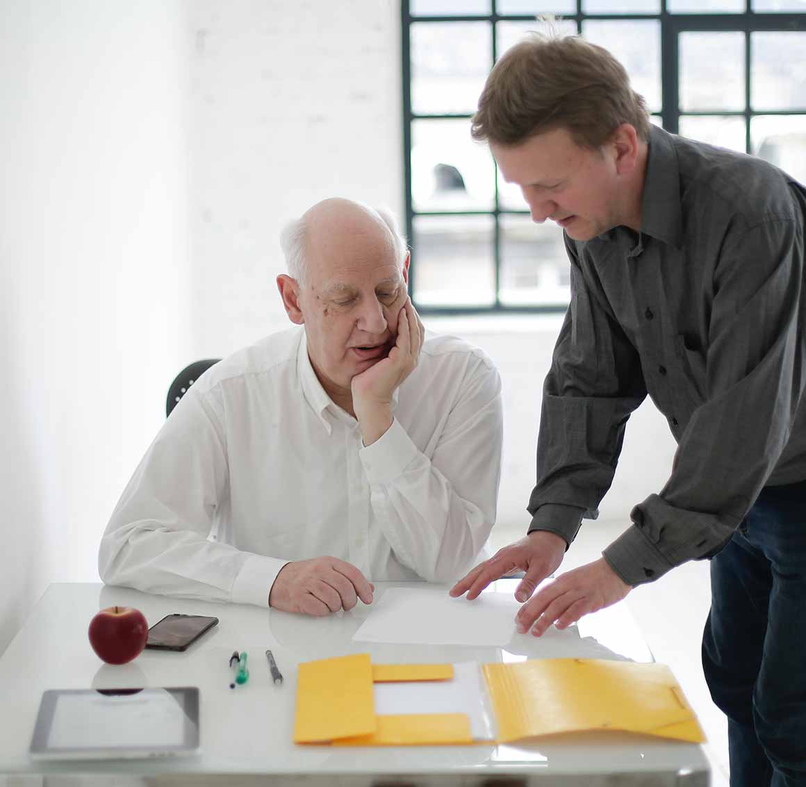 Lionos Assurances Entreprises Commerçants et Artisans Logo